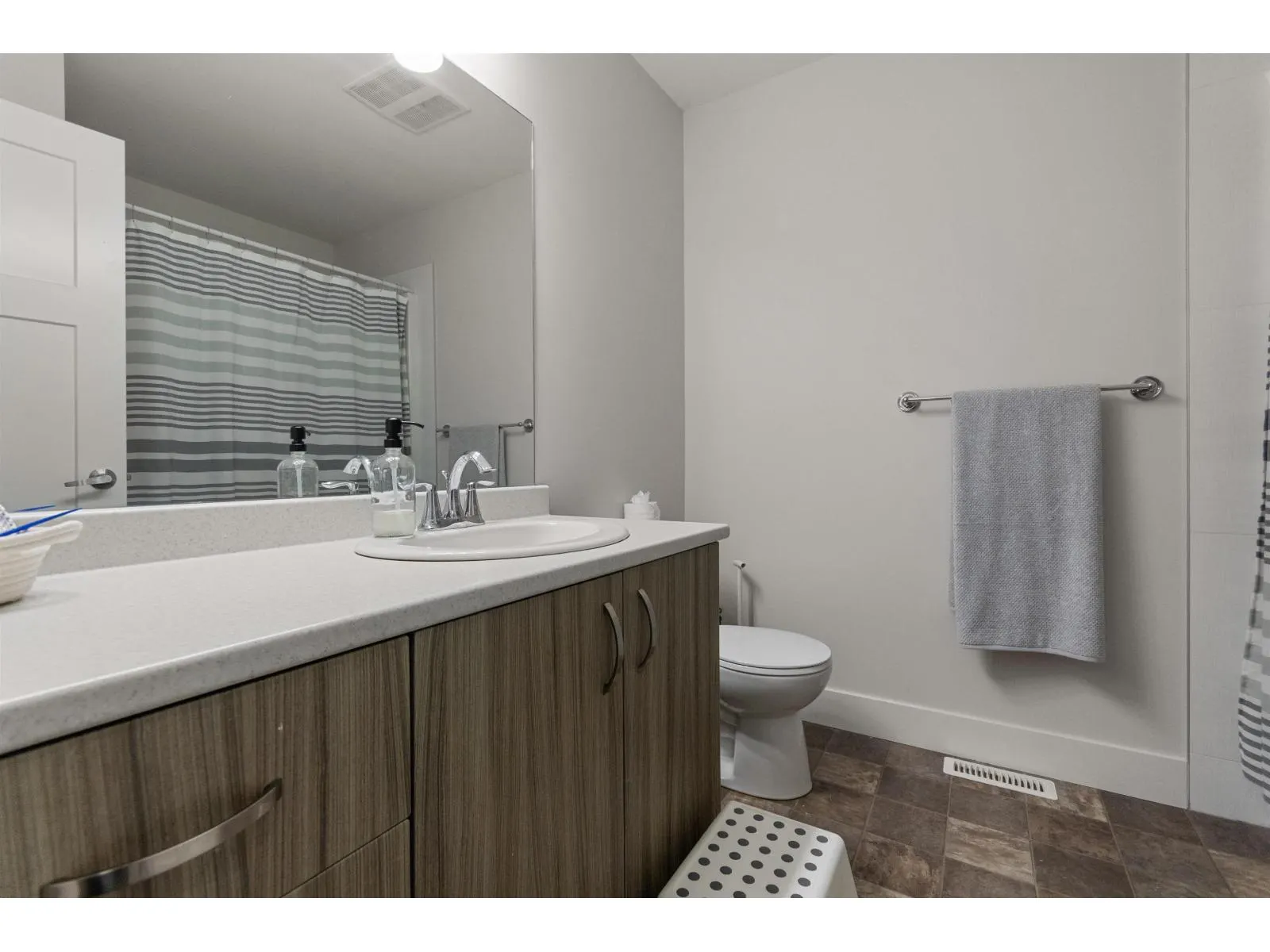 2 5797 PROMONTORY ROAD|Promontory