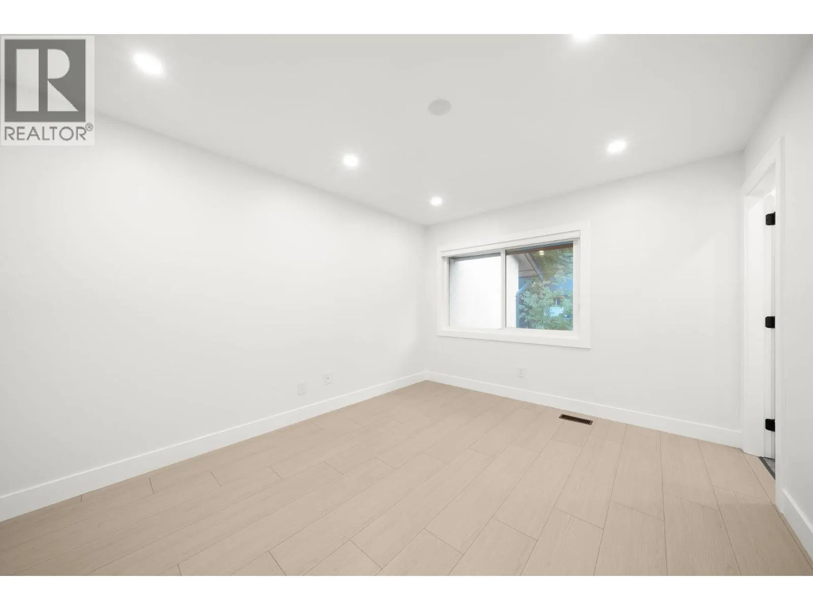 48 3046 COAST MERIDIAN ROAD