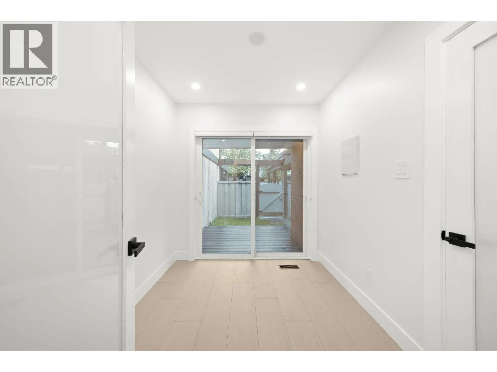 48 3046 COAST MERIDIAN ROAD