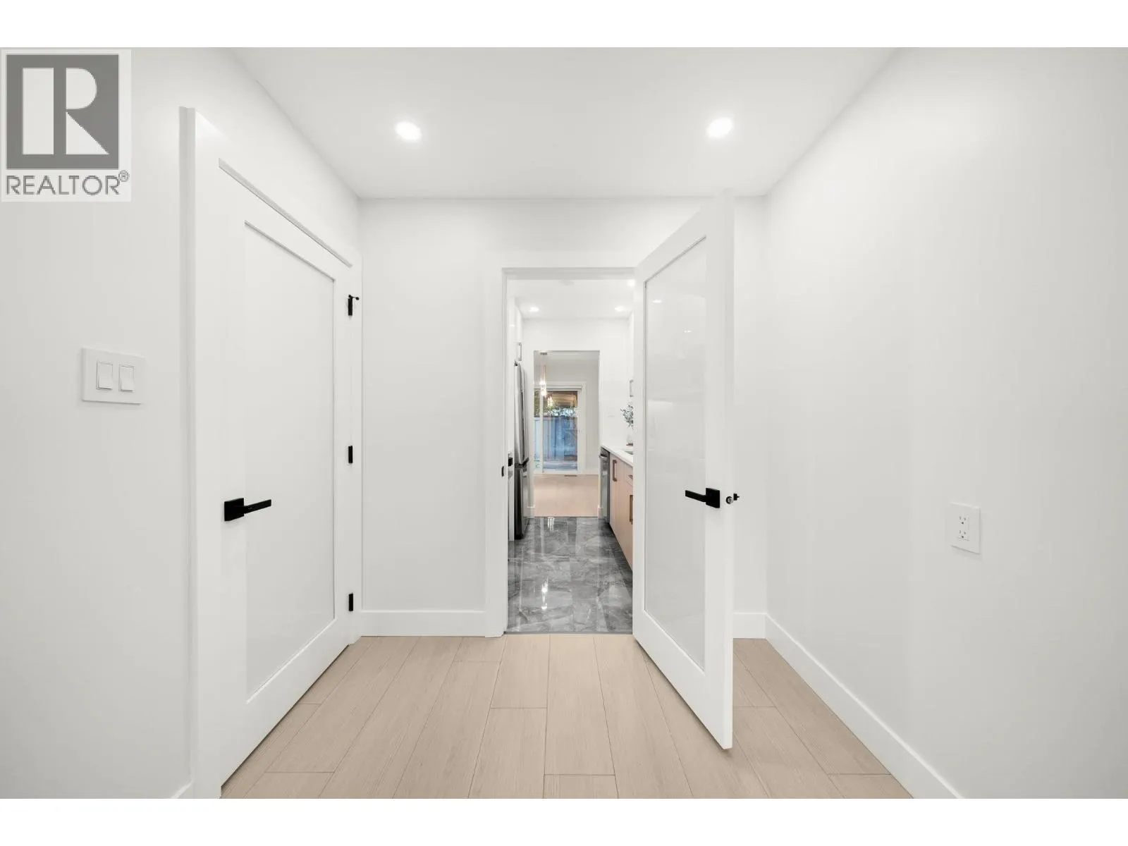 48 3046 COAST MERIDIAN ROAD