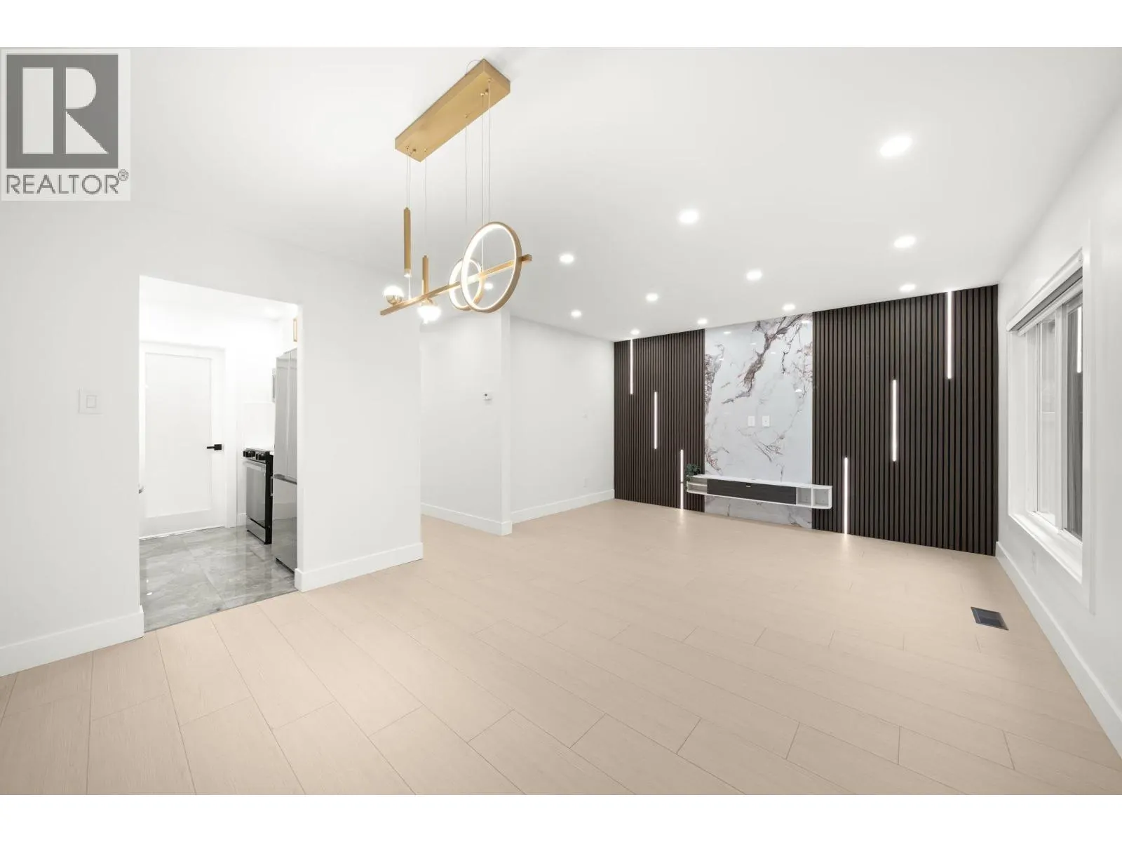 48 3046 COAST MERIDIAN ROAD