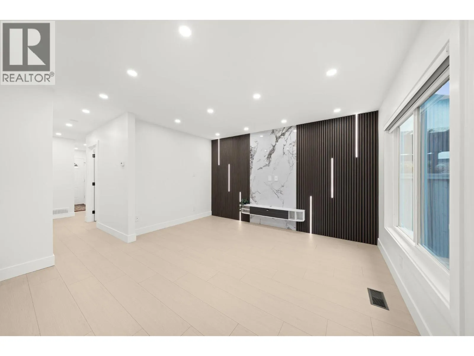 48 3046 COAST MERIDIAN ROAD