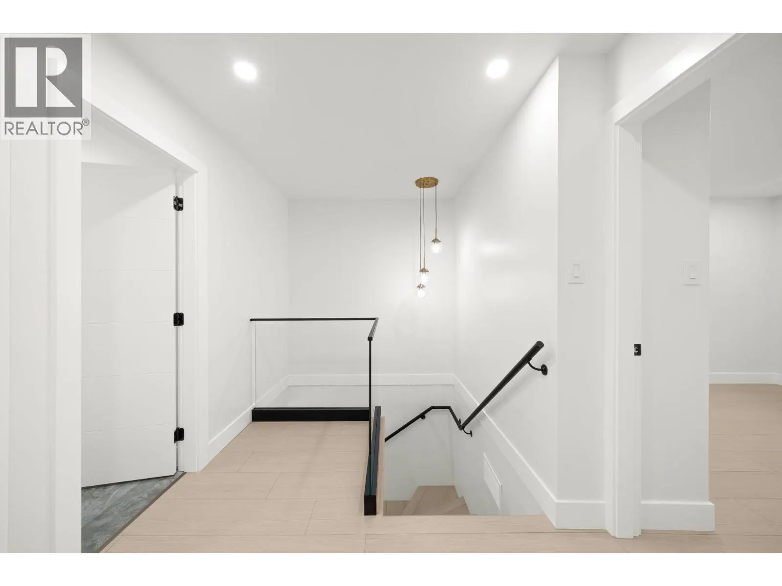 48 3046 COAST MERIDIAN ROAD