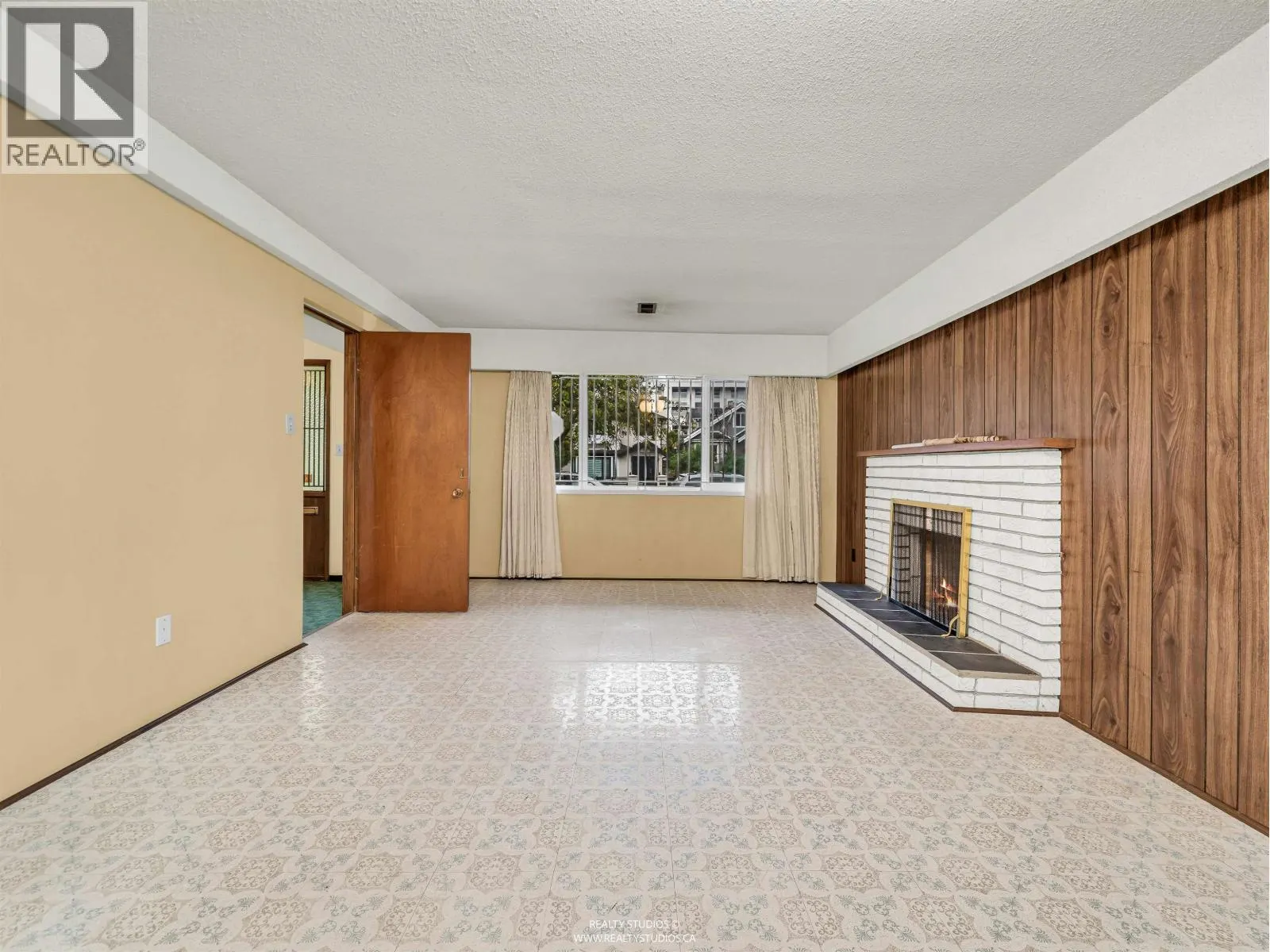 85 W 63RD AVENUE