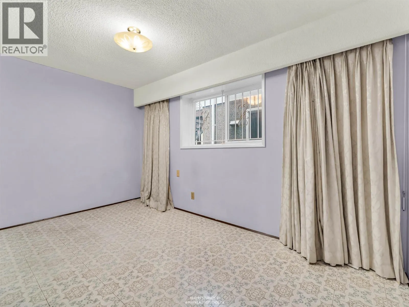 85 W 63RD AVENUE