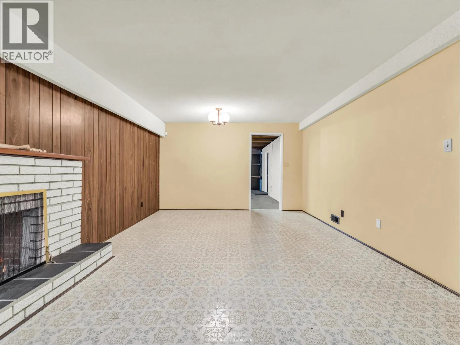 85 W 63RD AVENUE