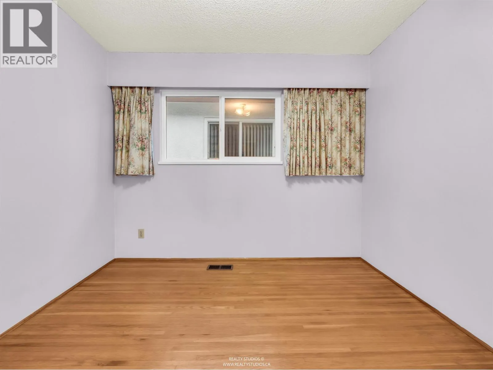 85 W 63RD AVENUE