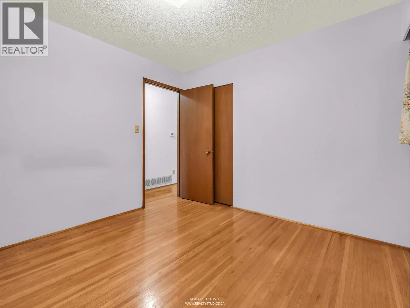 85 W 63RD AVENUE