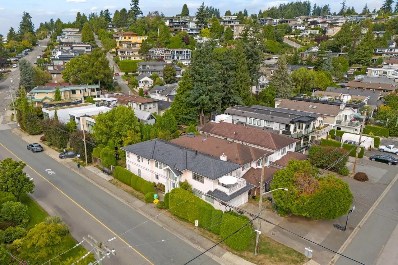 907 MAPLE STREET