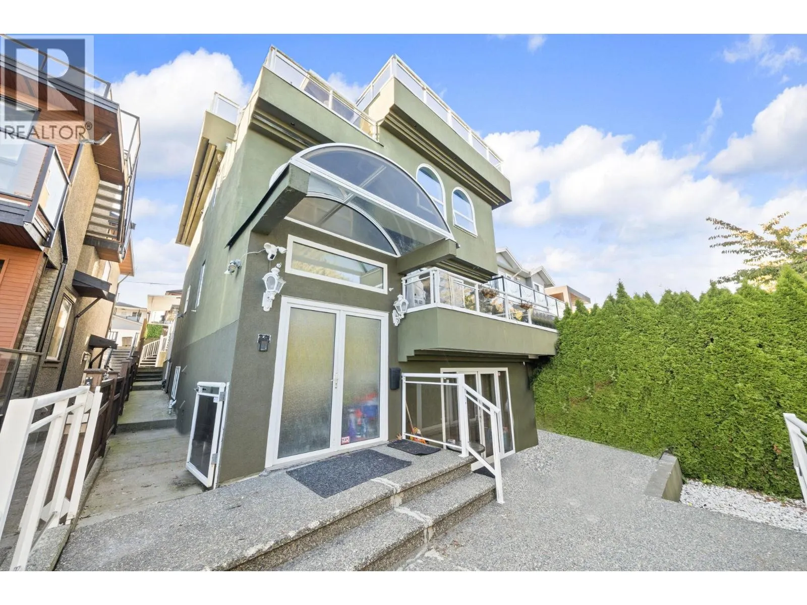 89 ELLESMERE AVENUE