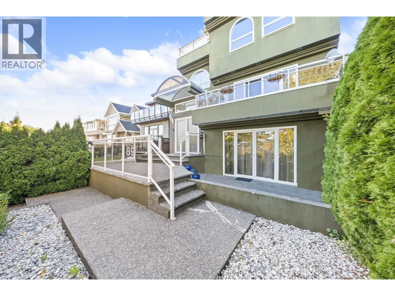 89 ELLESMERE AVENUE