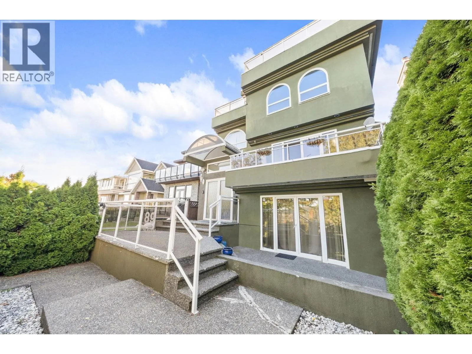 89 ELLESMERE AVENUE
