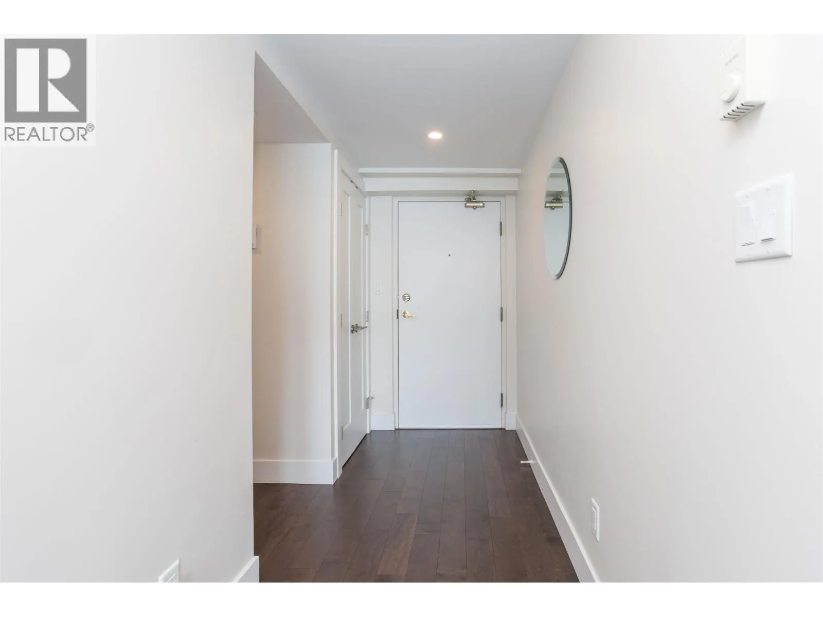 1302 2203 BELLEVUE AVENUE