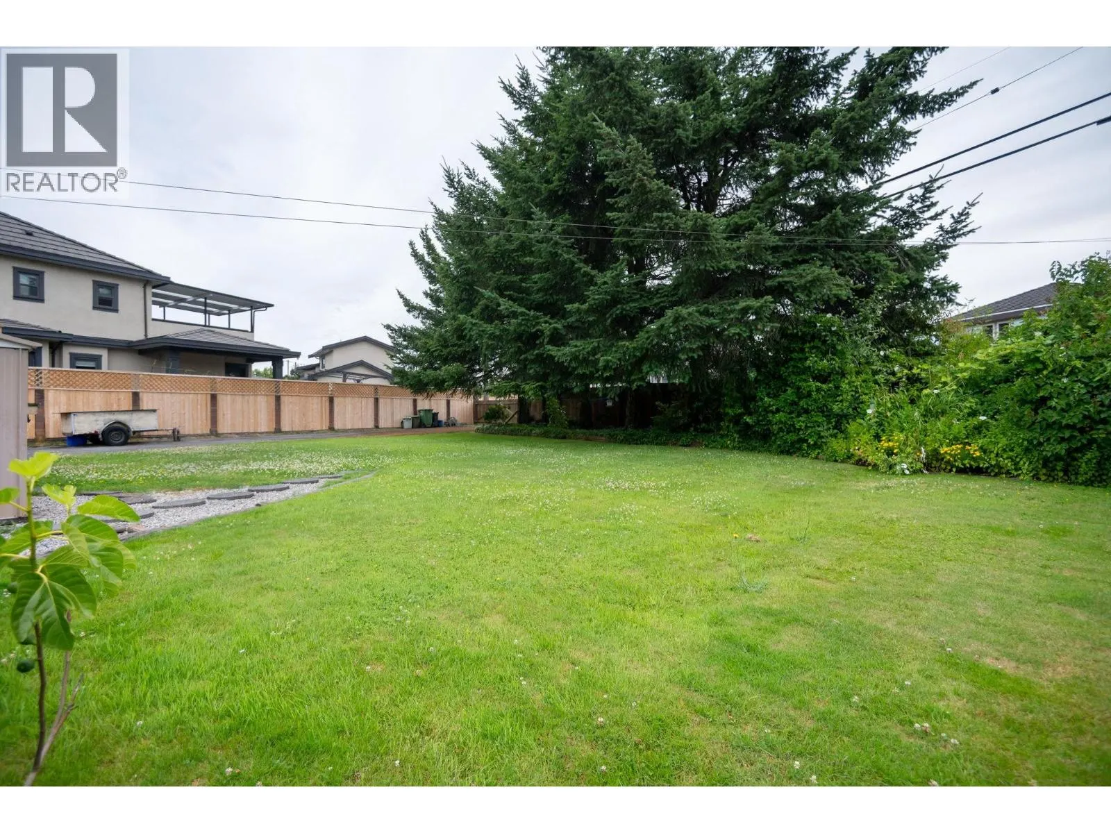 10699 DENNIS CRESCENT