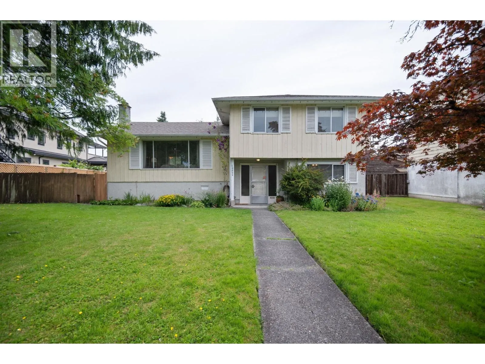 10699 DENNIS CRESCENT