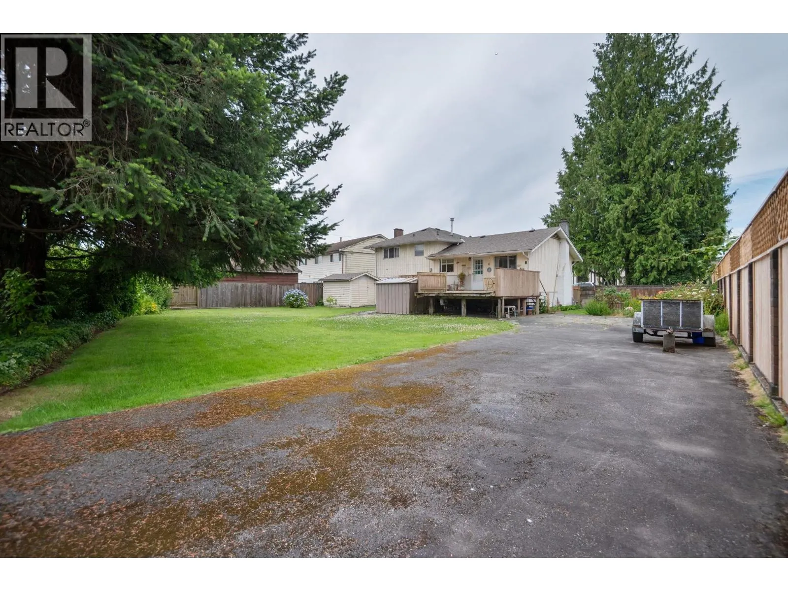 10699 DENNIS CRESCENT