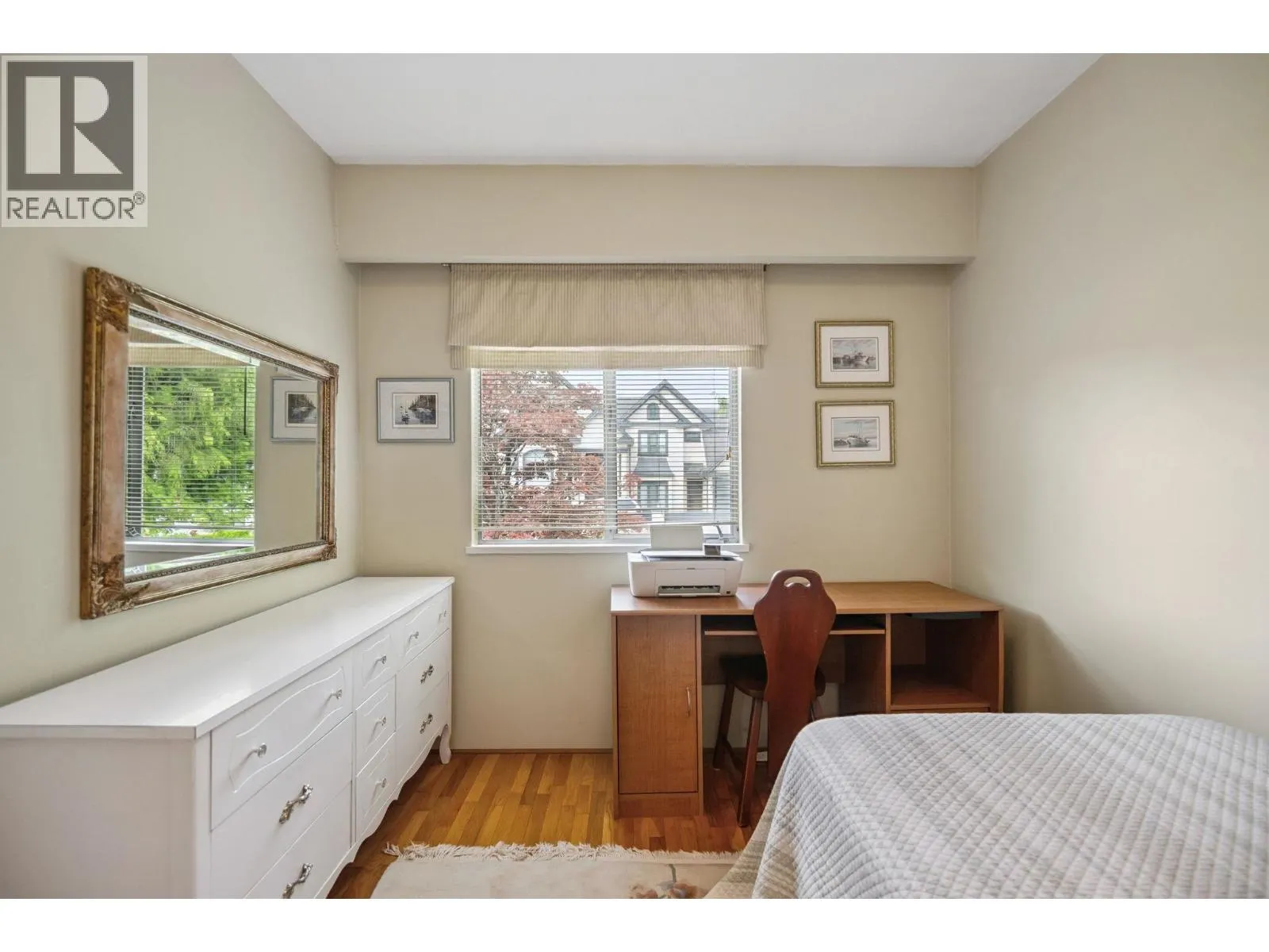 10699 DENNIS CRESCENT