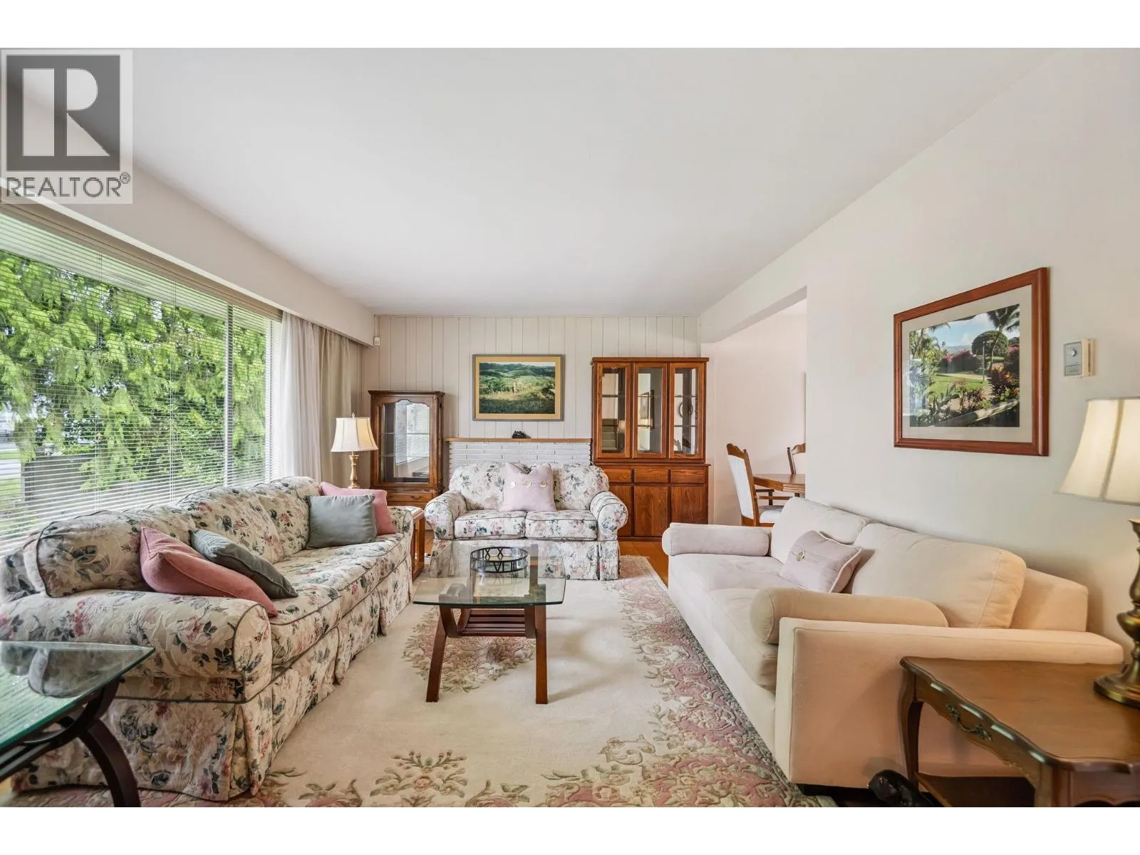 10699 DENNIS CRESCENT