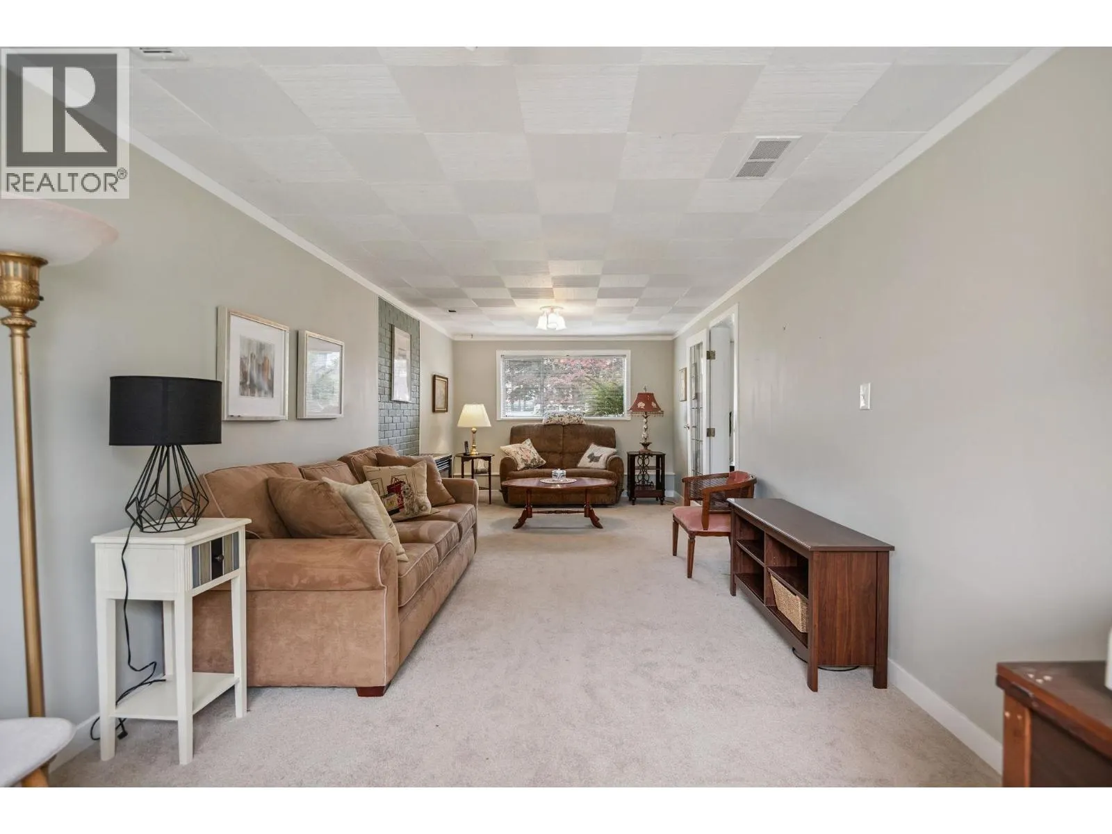 10699 DENNIS CRESCENT