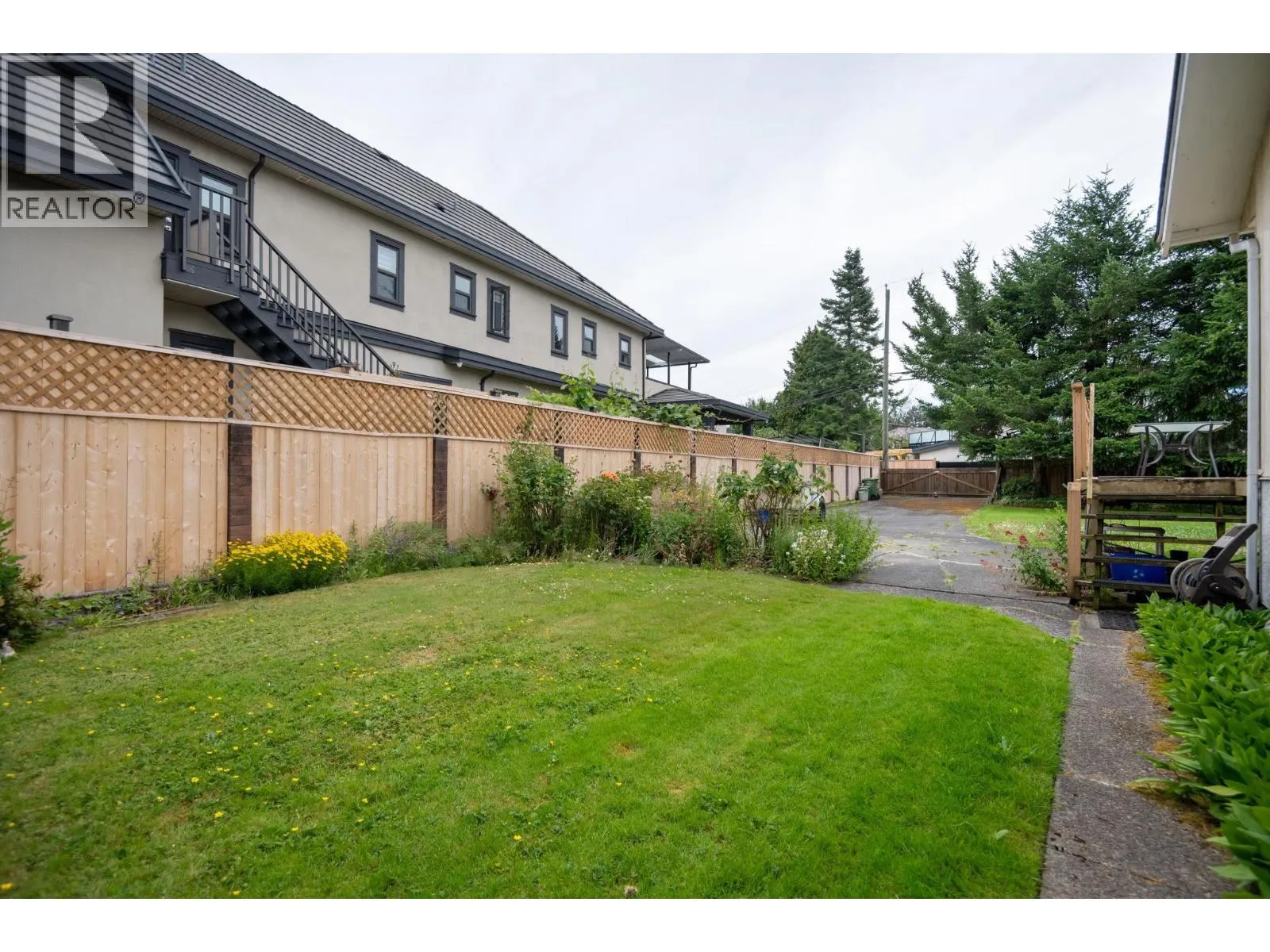10699 DENNIS CRESCENT