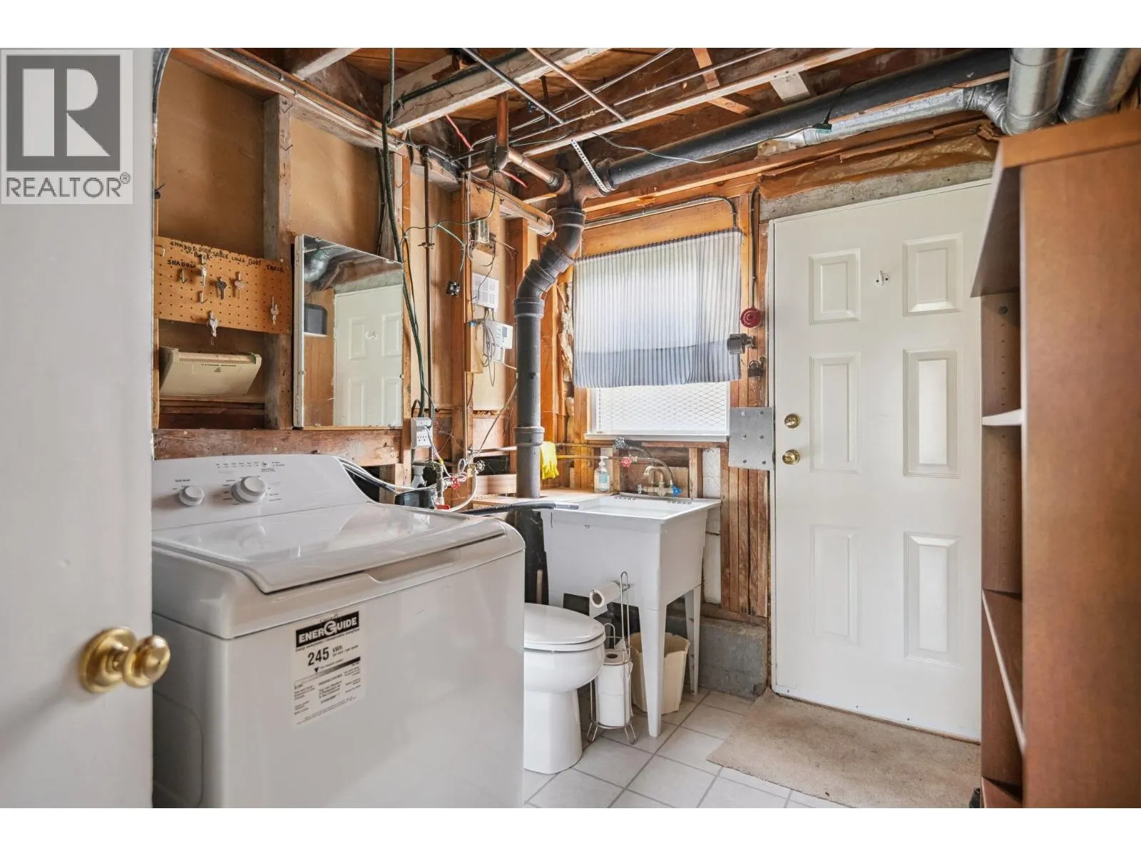 10699 DENNIS CRESCENT