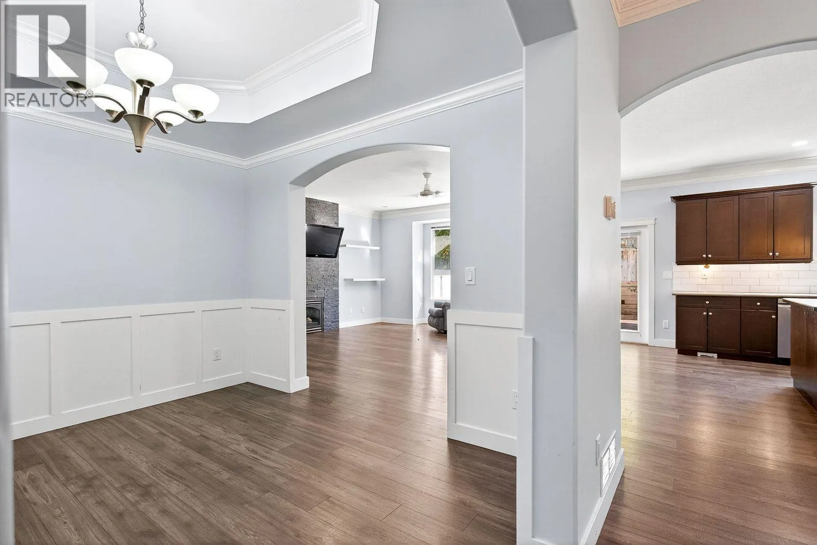 1118 11497 236 STREET