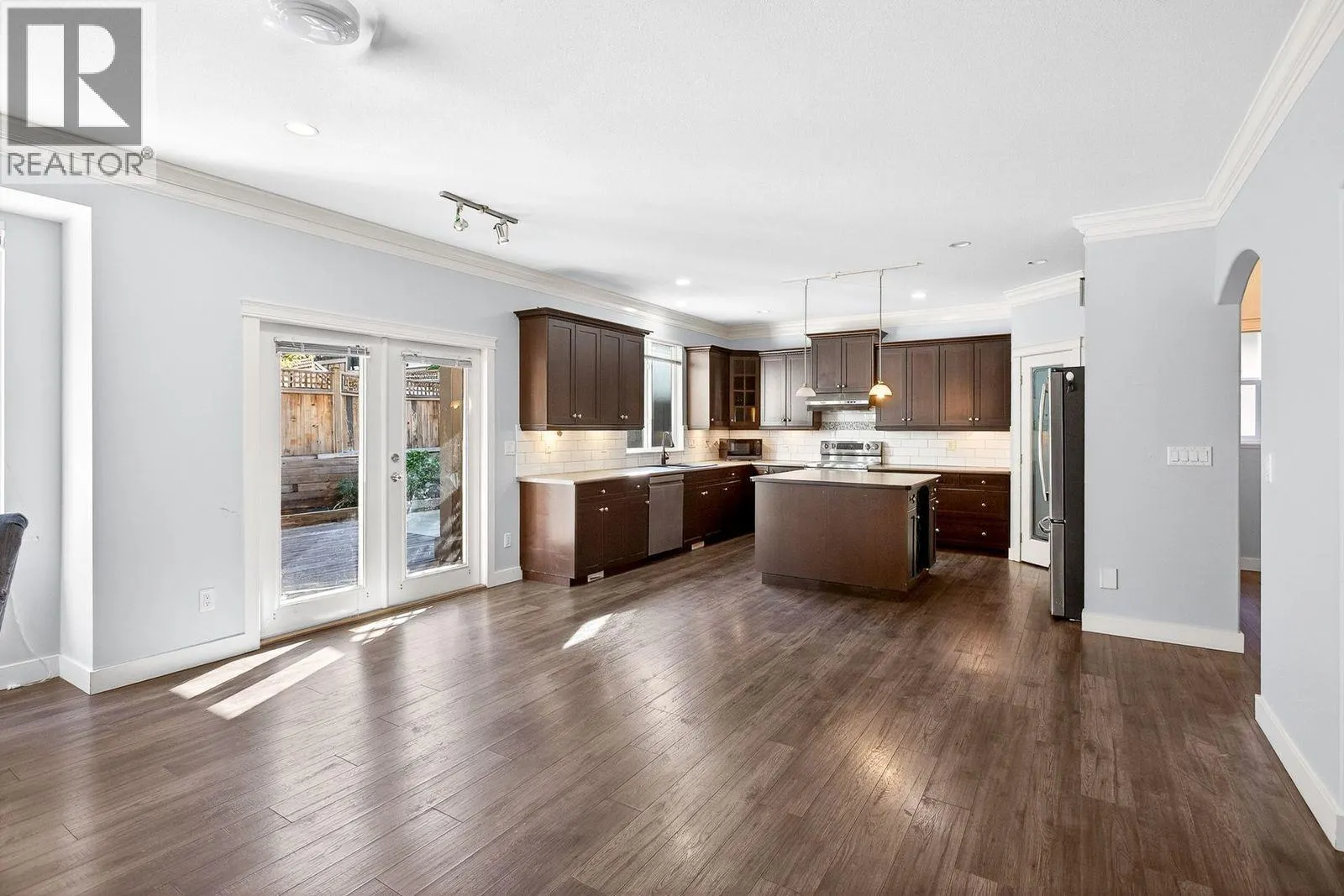1118 11497 236 STREET