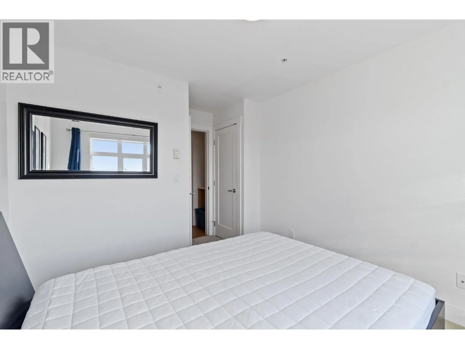 307 4710 HASTINGS STREET