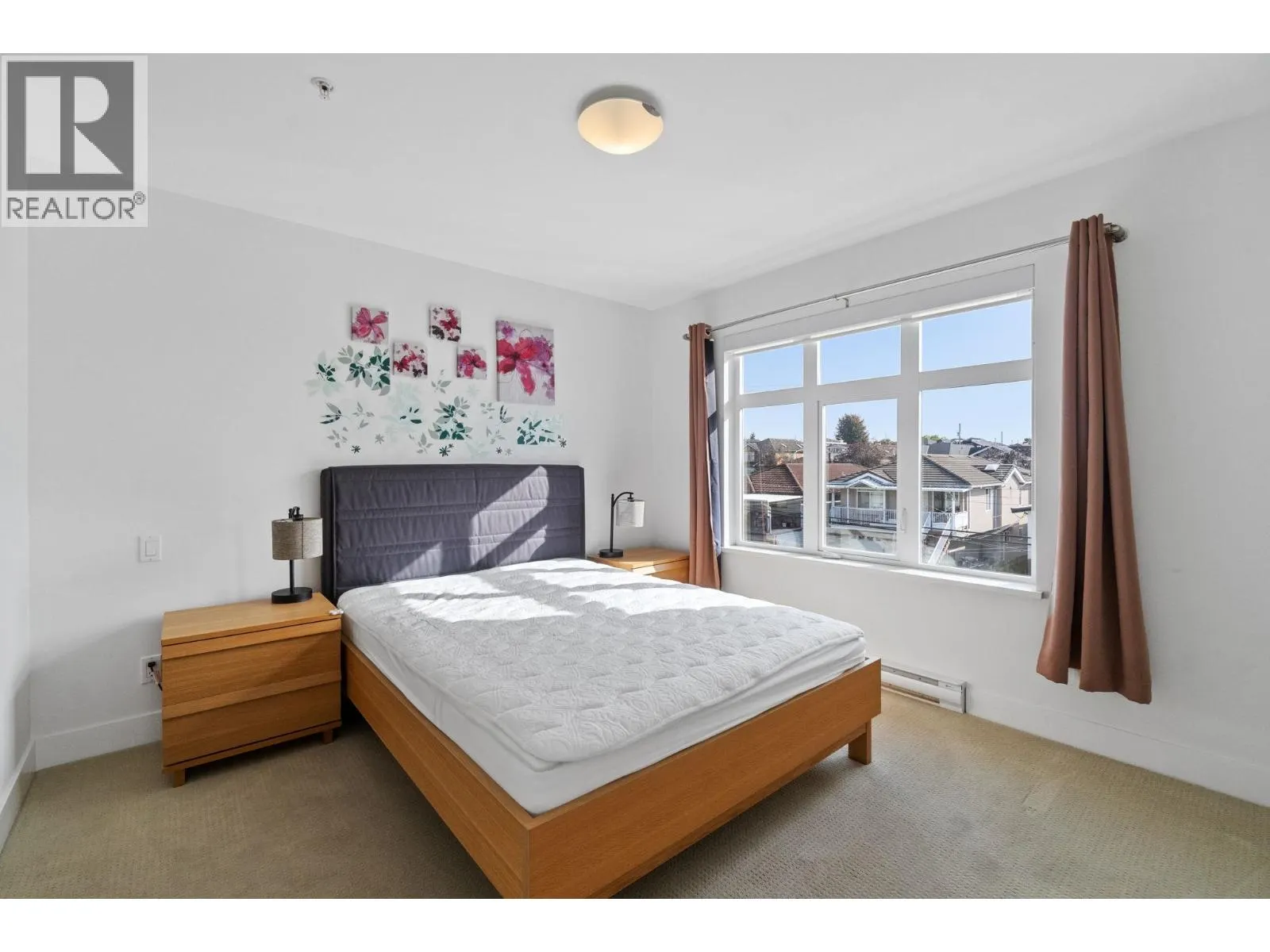 307 4710 HASTINGS STREET