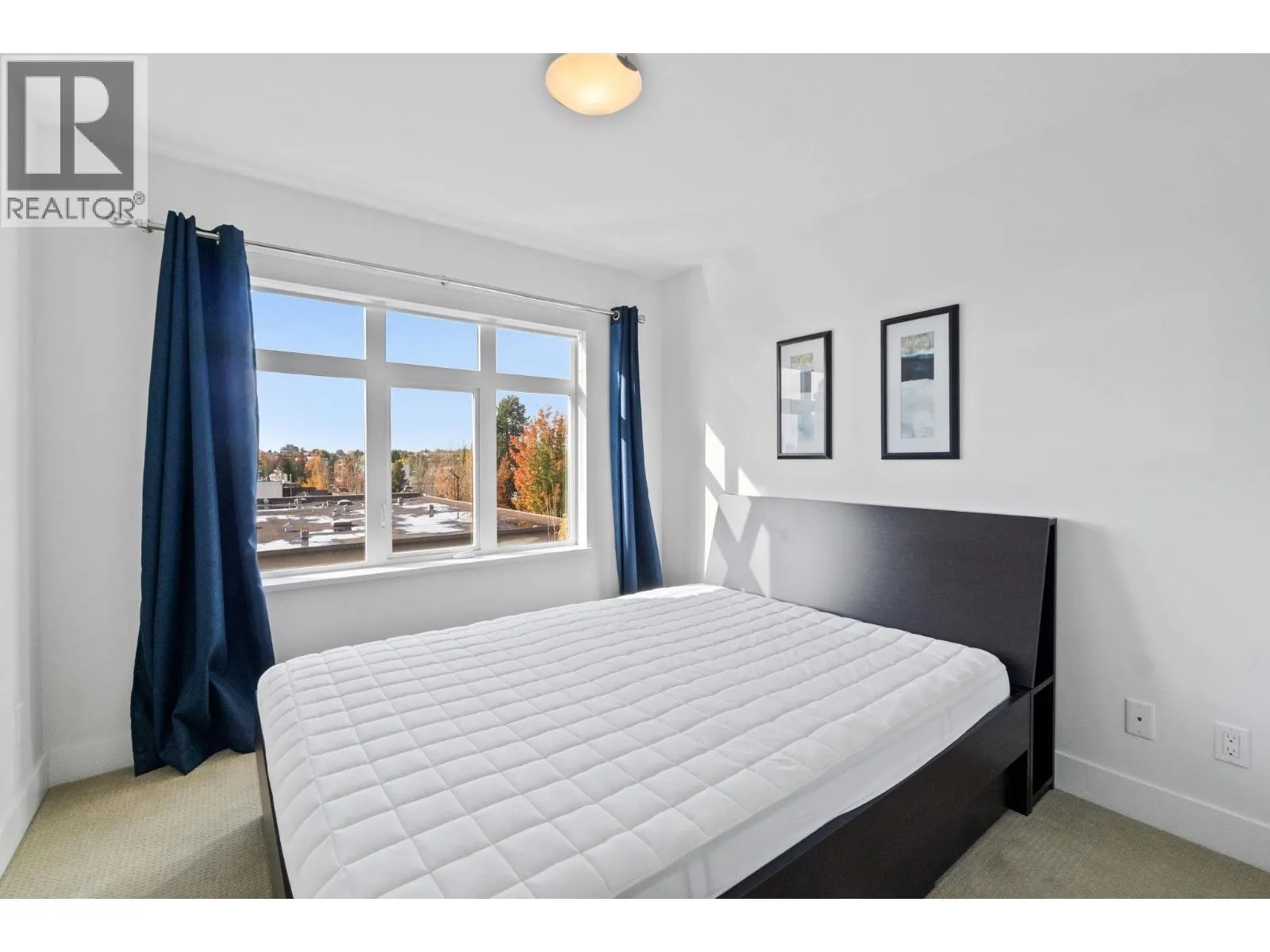307 4710 HASTINGS STREET