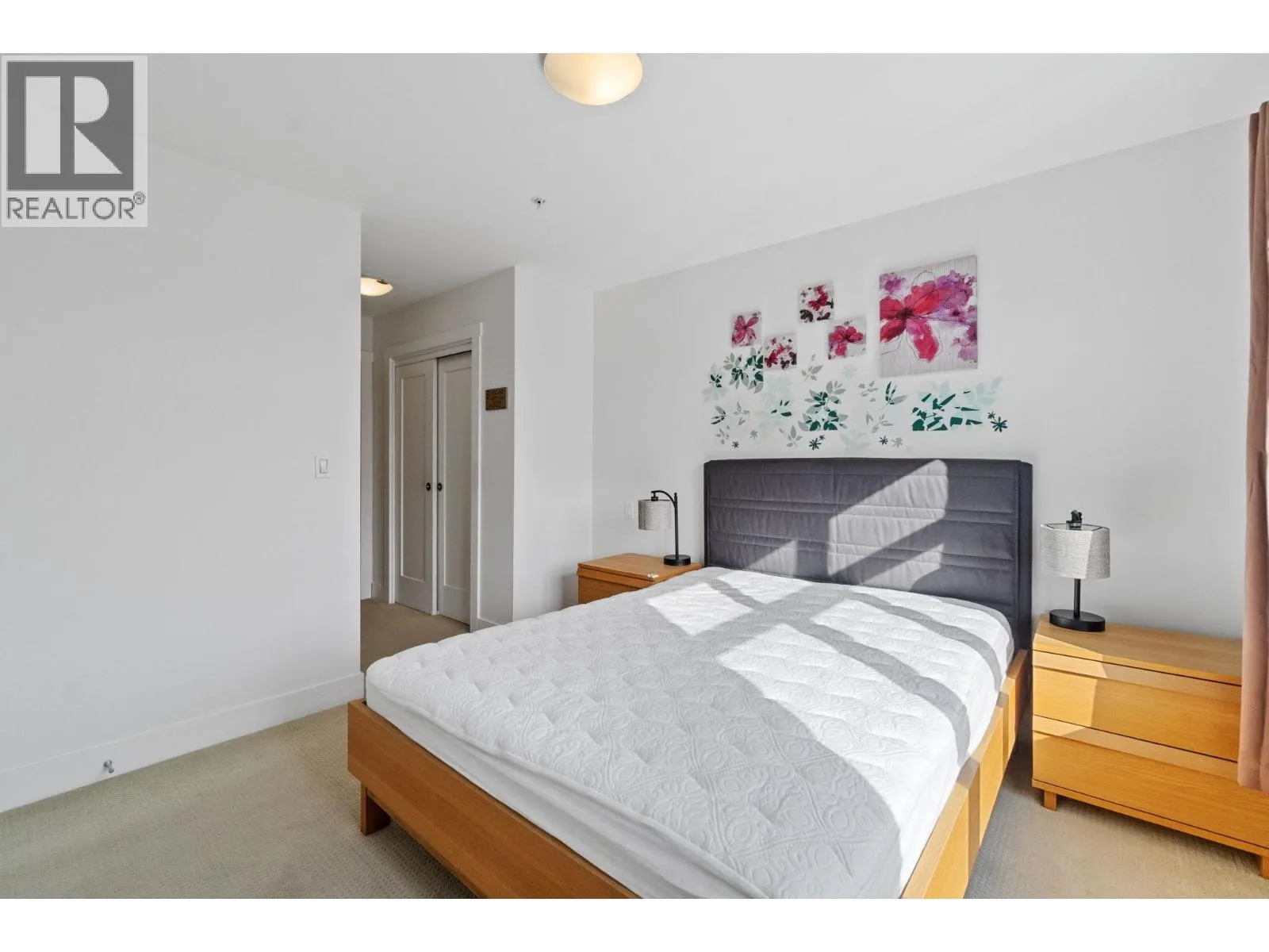 307 4710 HASTINGS STREET