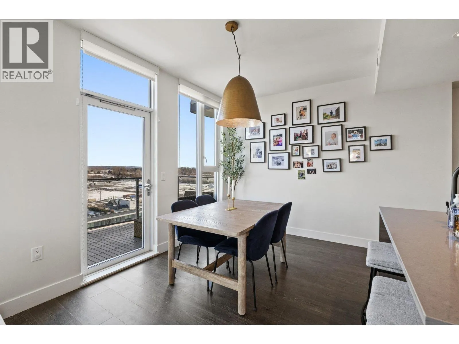 1103 3538 SAWMILL CRESCENT