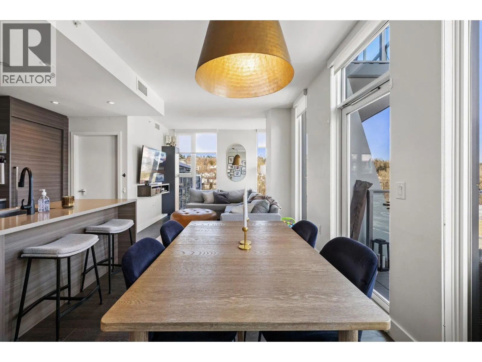 1103 3538 SAWMILL CRESCENT