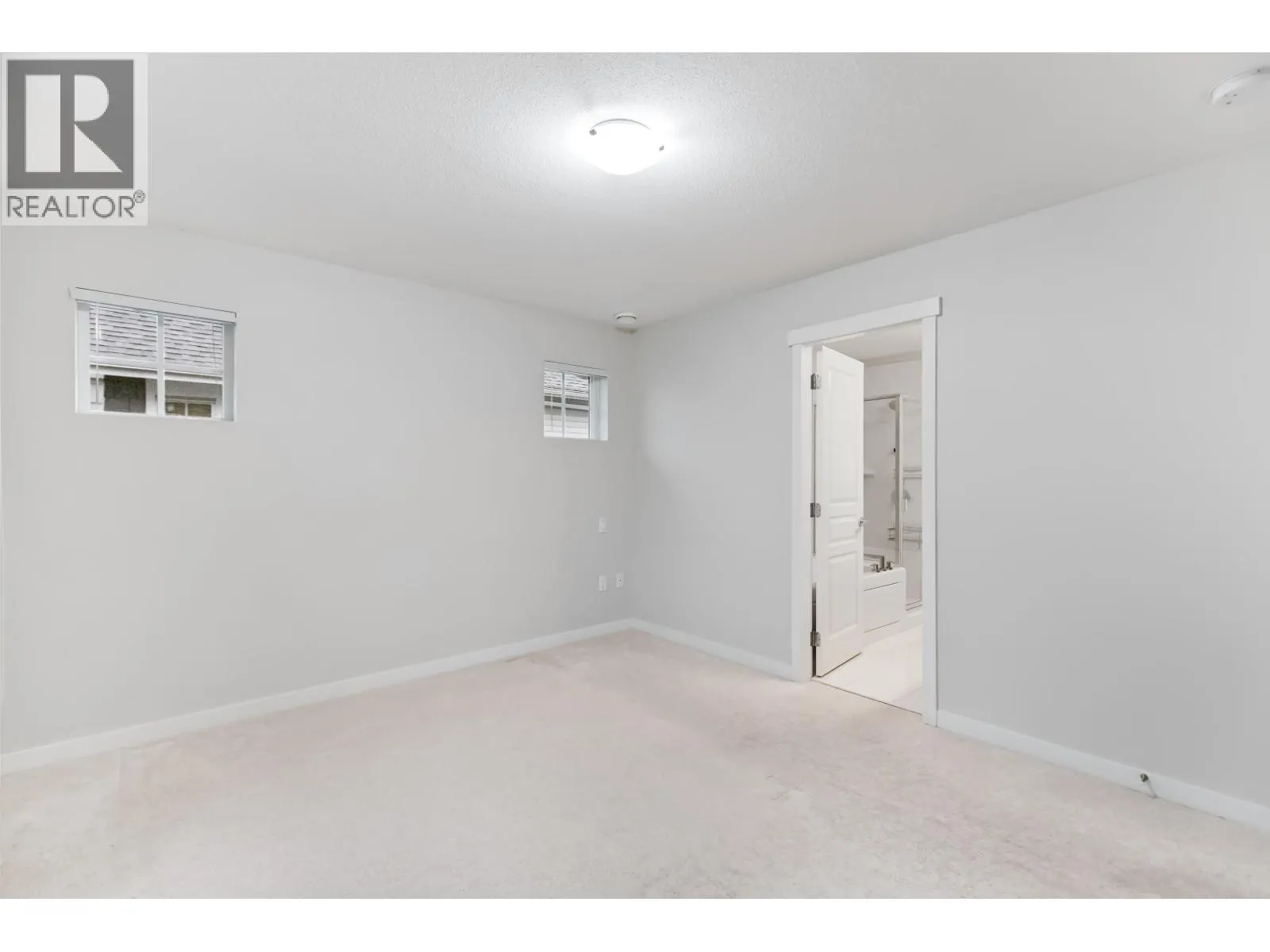 71 5550 ADMIRAL WAY