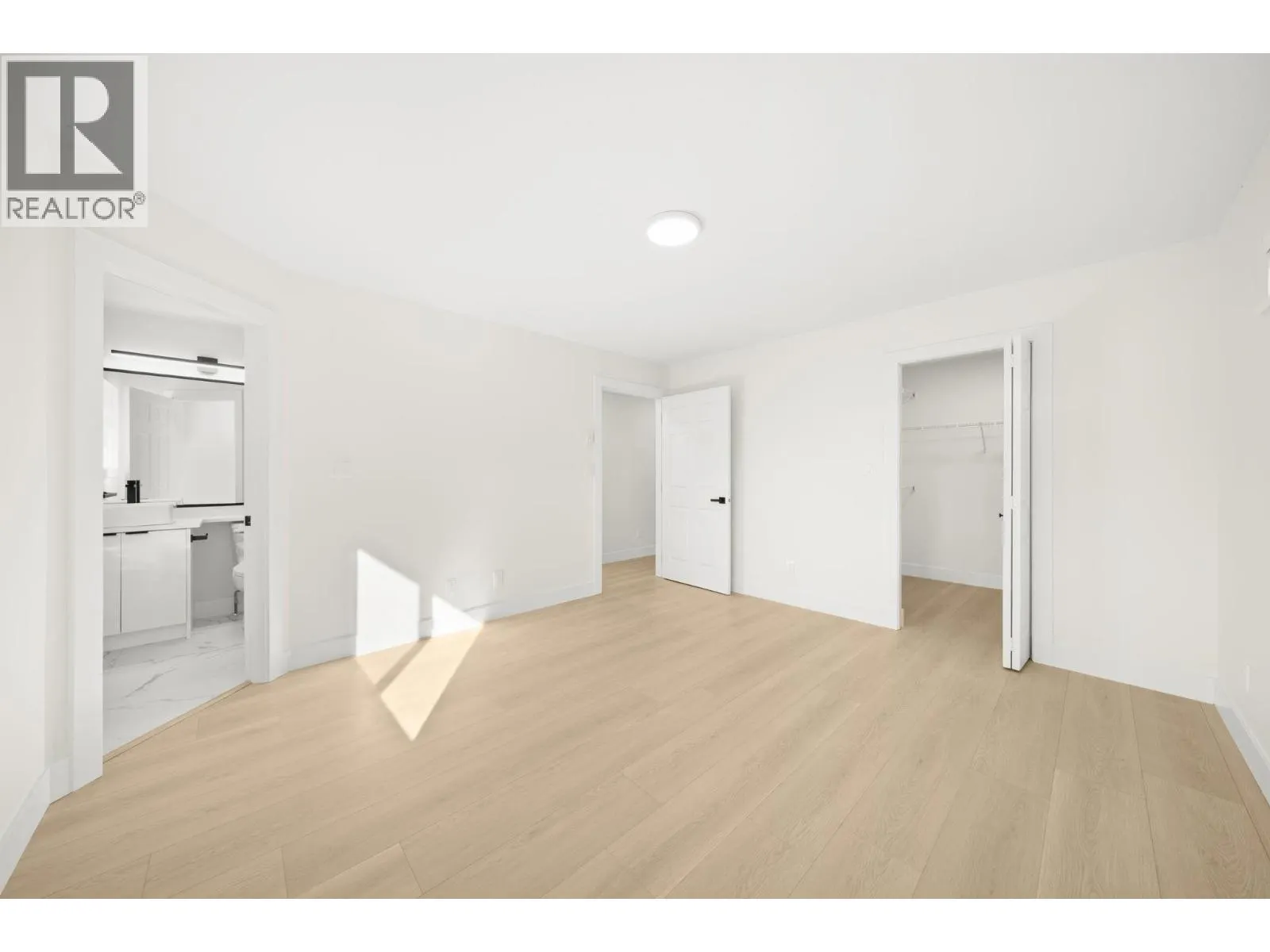 13 11950 232 STREET