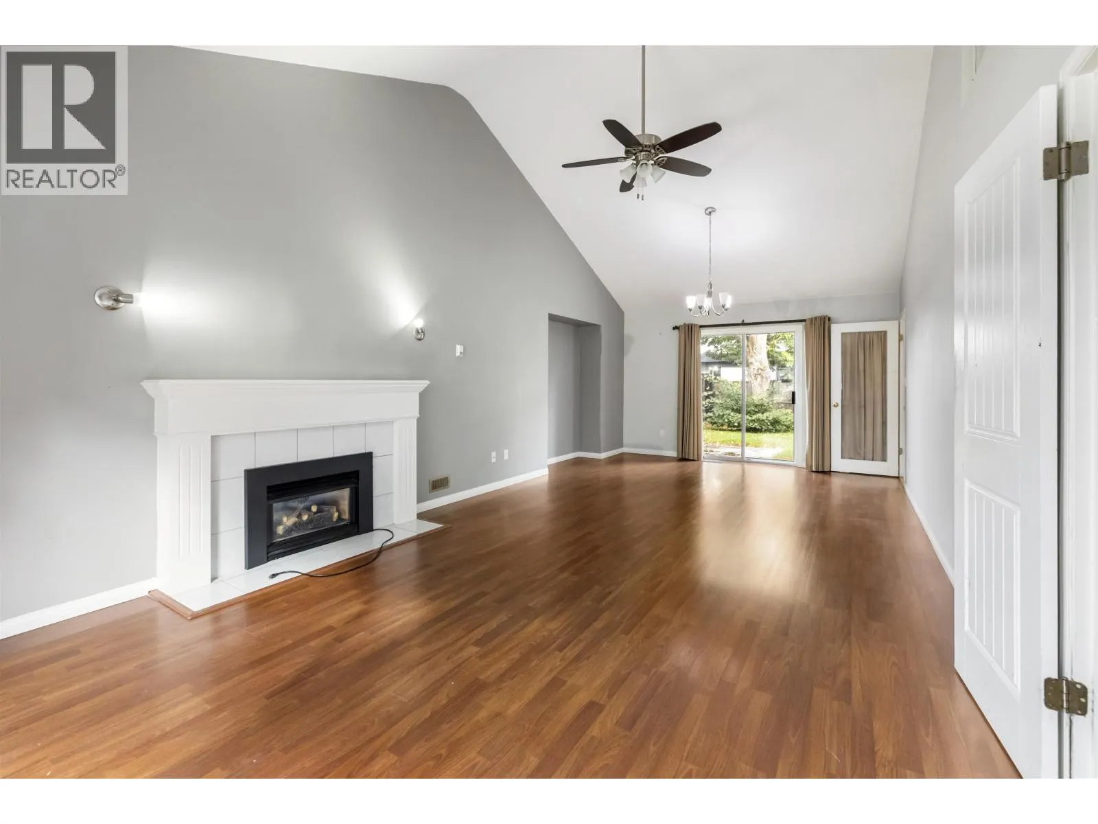 6315 HOLLY PARK DRIVE