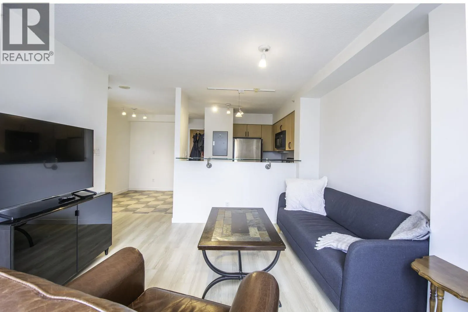 2510 63 KEEFER PLACE