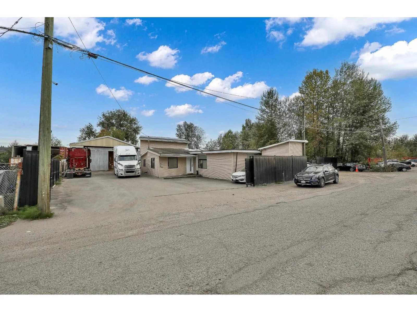 10902 TIMBERLAND ROAD