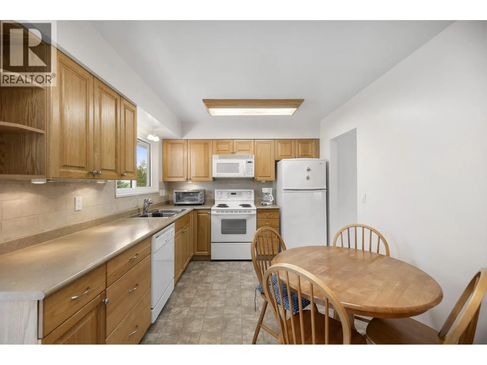 1441 DELIA DRIVE