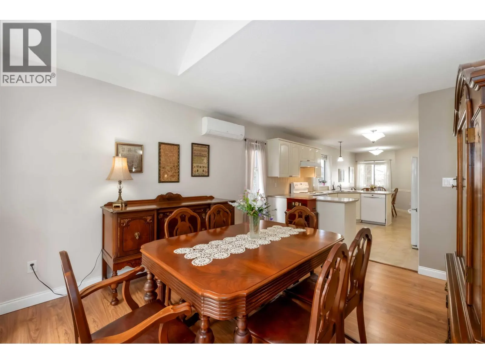 11 11438 BEST STREET