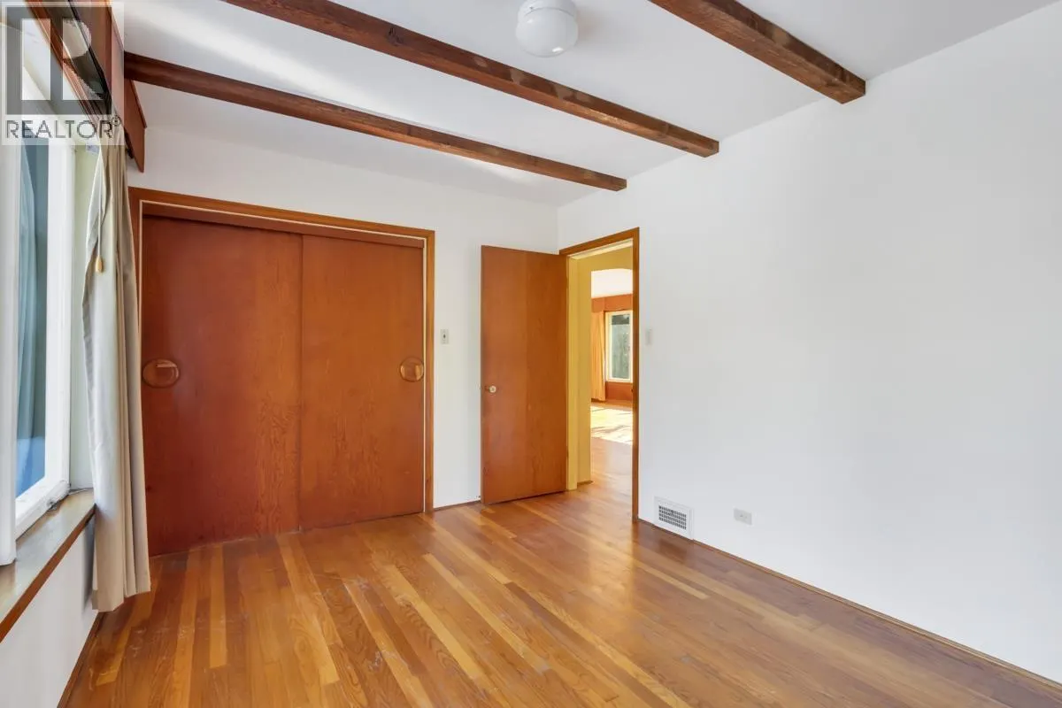 4386 ERWIN DRIVE