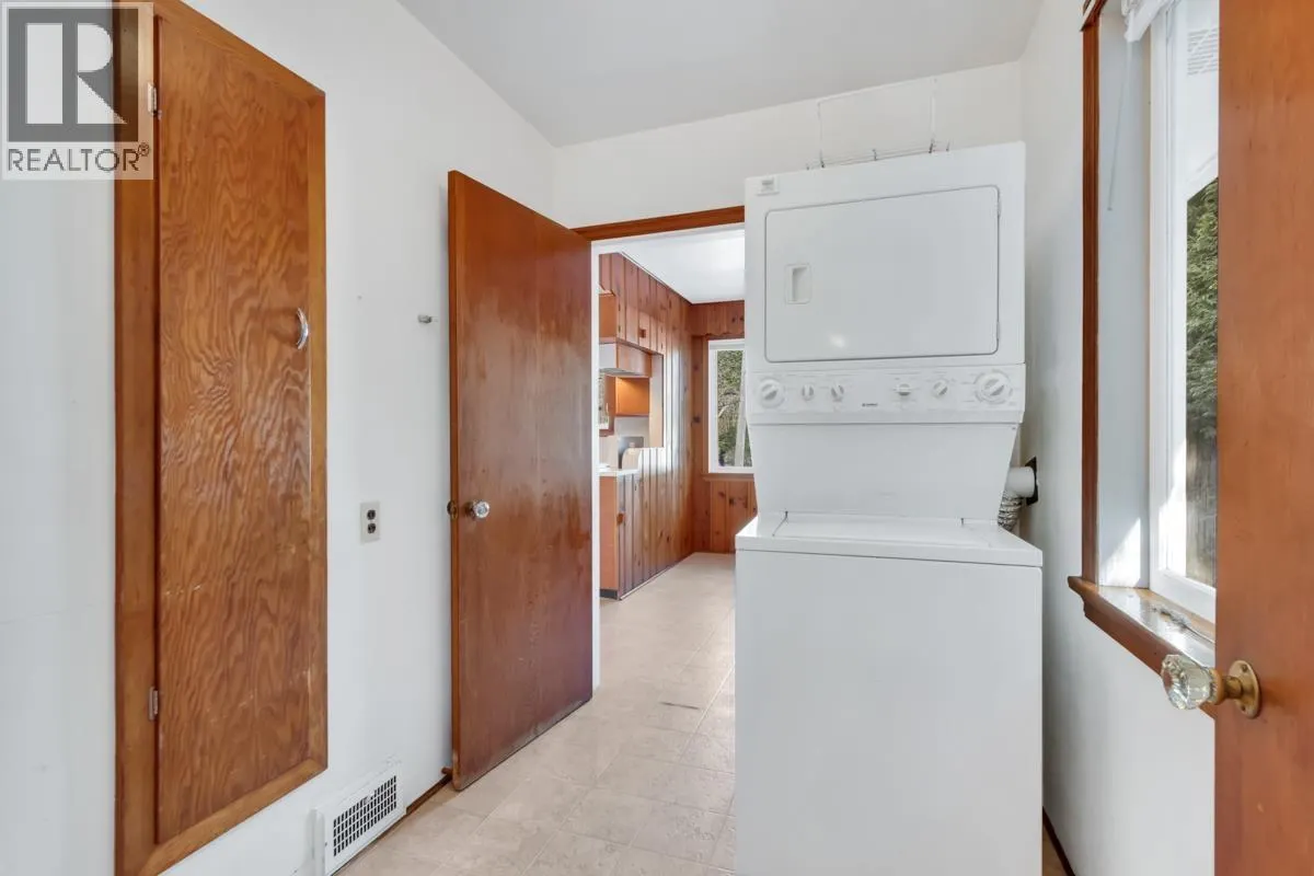 4386 ERWIN DRIVE