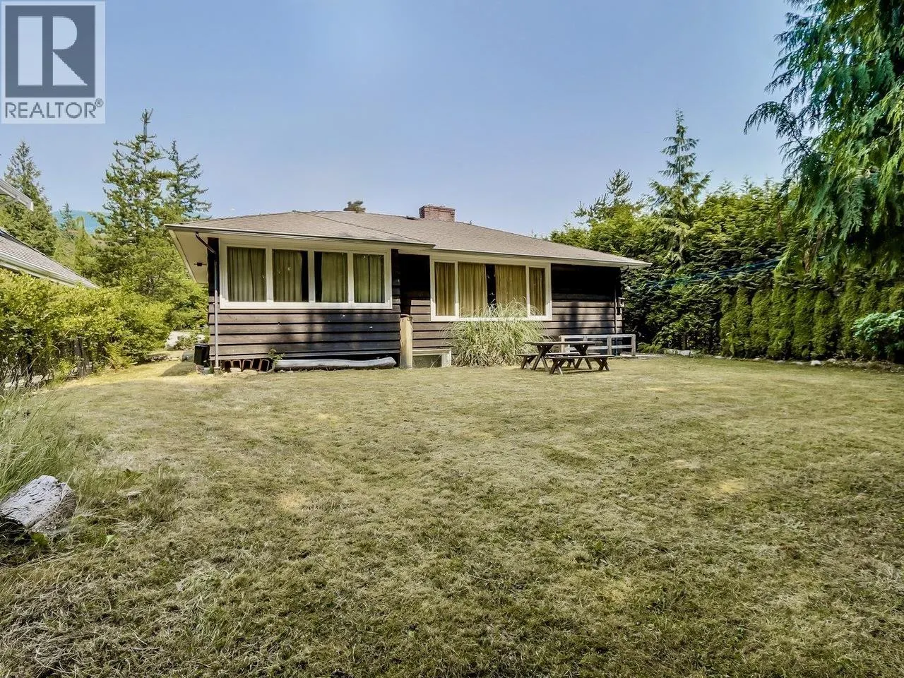 4386 ERWIN DRIVE