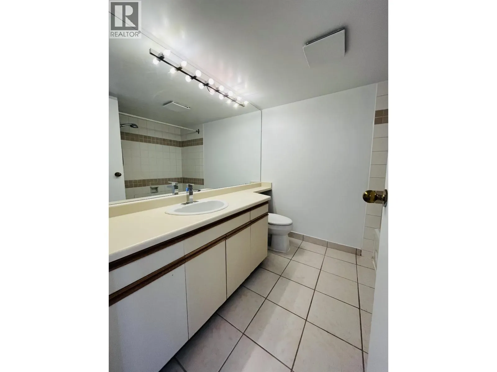 1005 3980 CARRIGAN COURT
