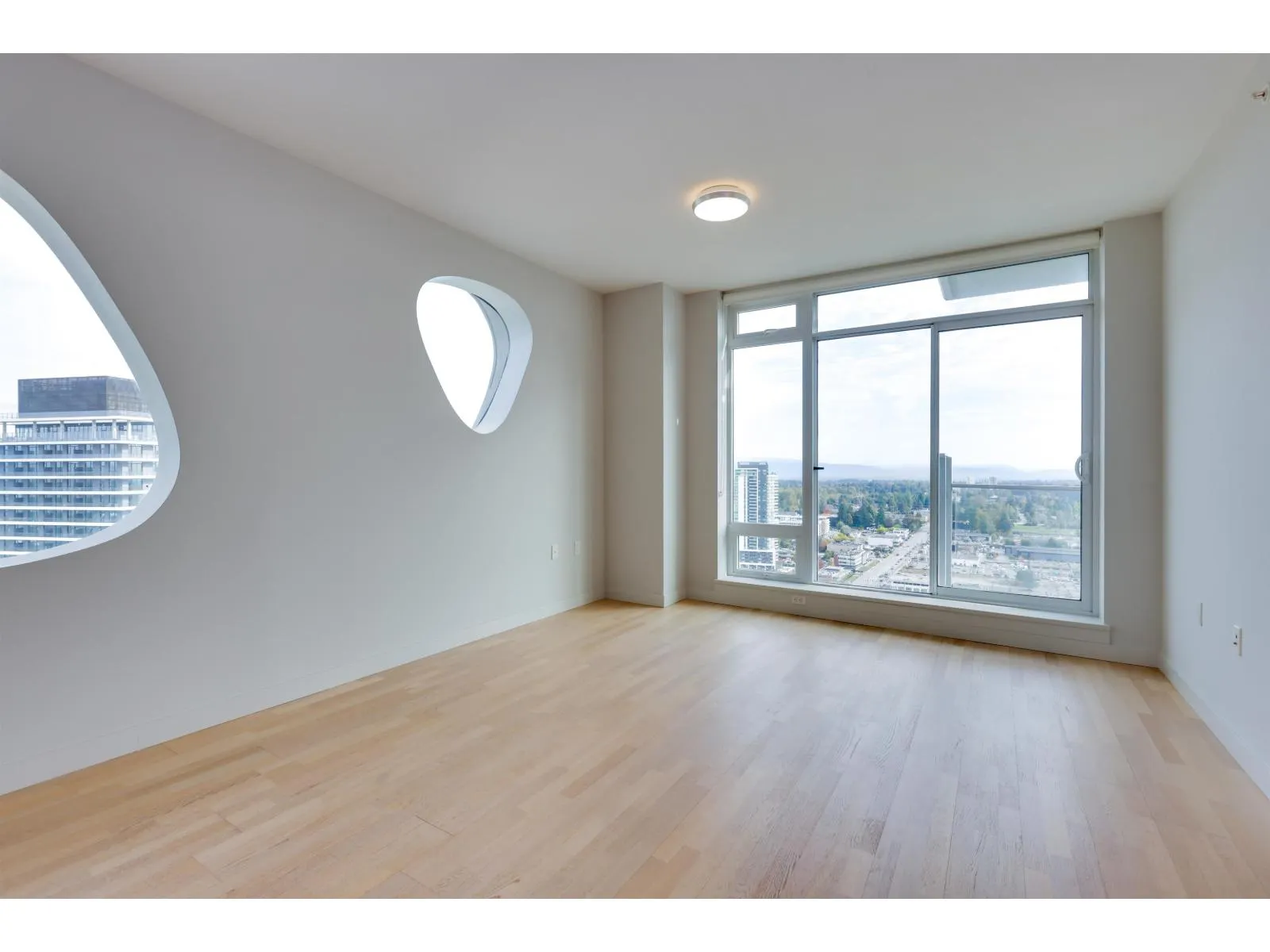 3301 13495 CENTRAL AVENUE