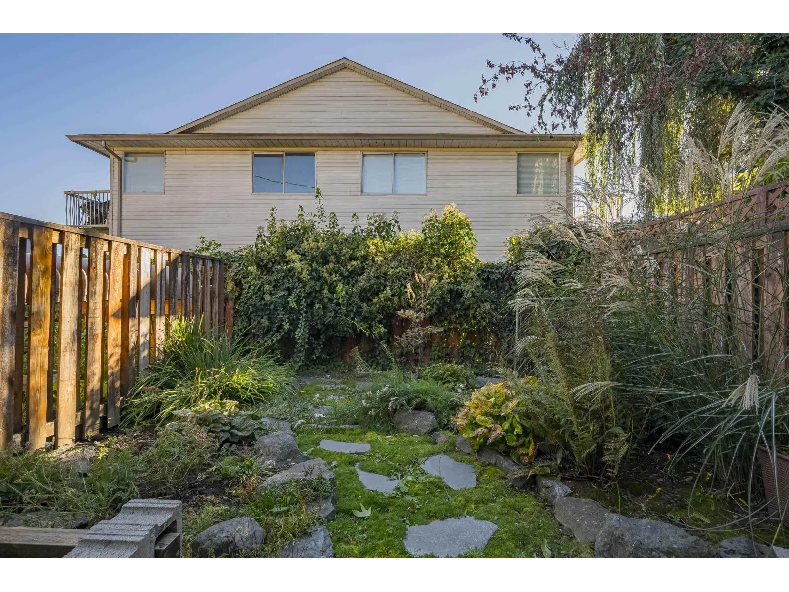 5 9262 CHARLES STREET|Chilliwack Proper East