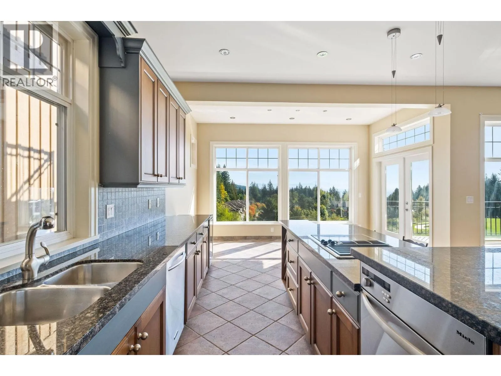 3233 CHARTWELL LANE