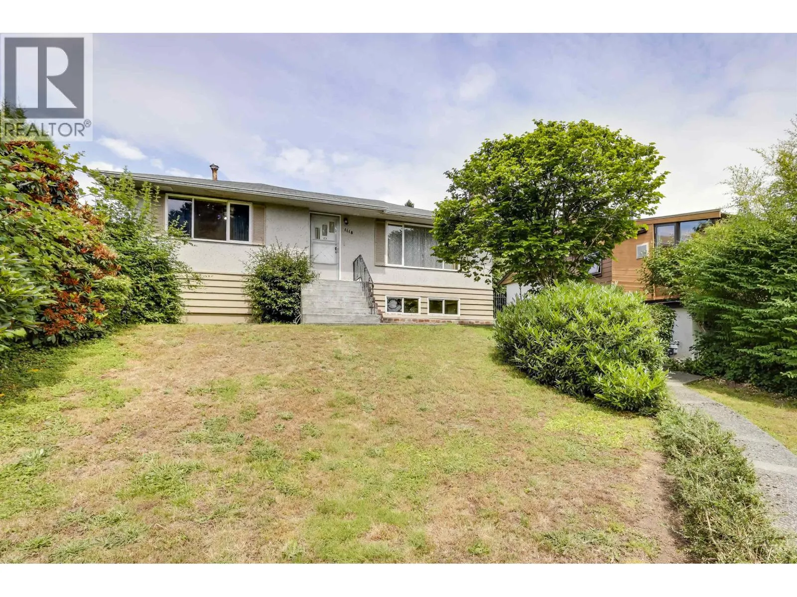 1118 CLOVERLEY STREET