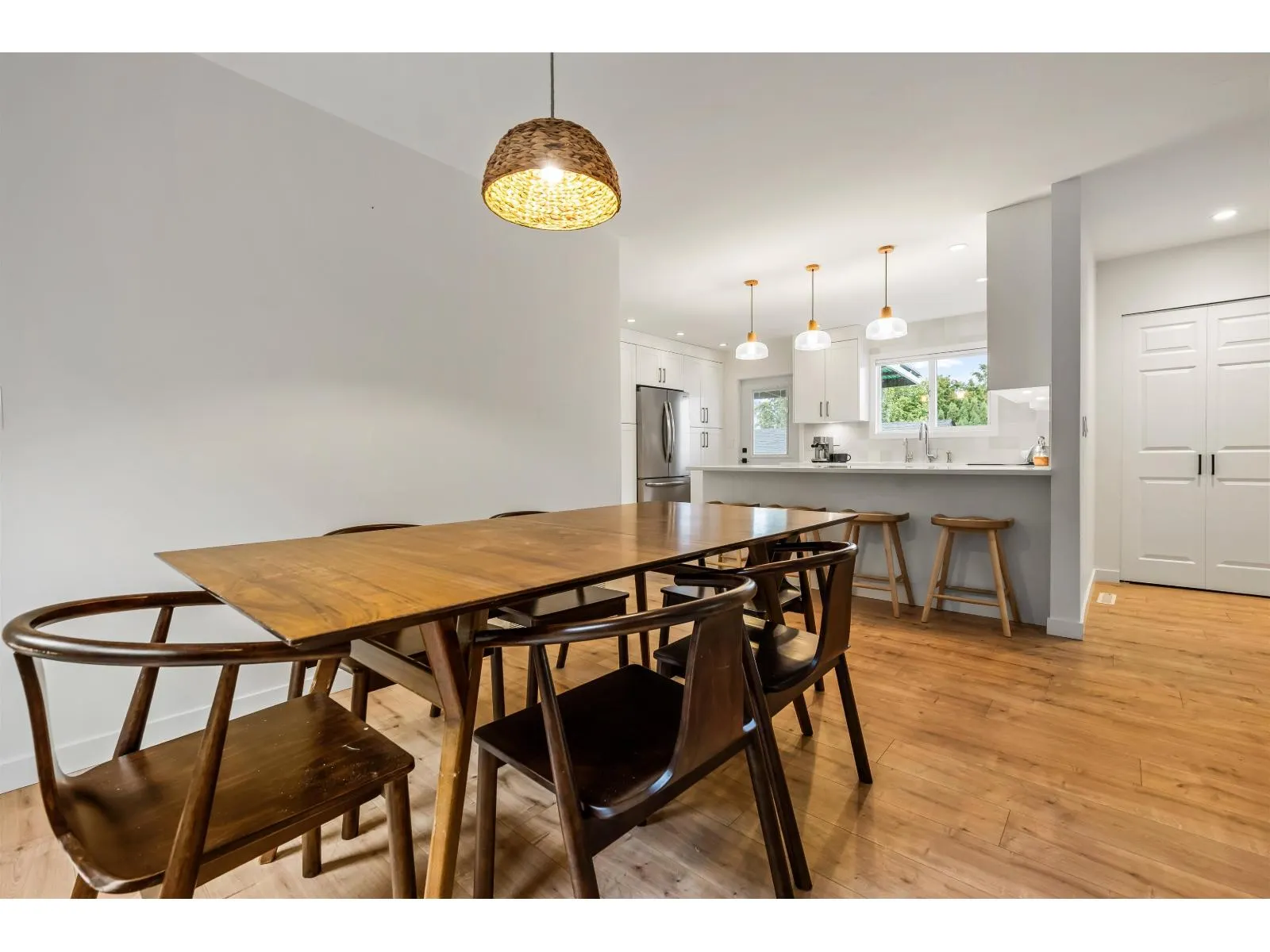 9046 BROADWAY STREET|Chilliwack Proper South