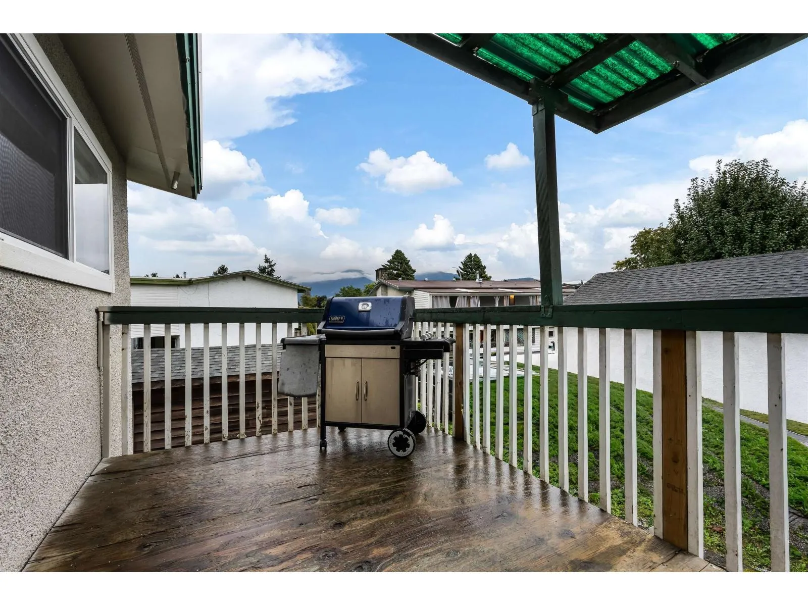 9046 BROADWAY STREET|Chilliwack Proper South